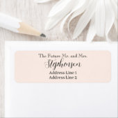 Étiquette Peach Save The Date Custom Name Return Address (En situation)