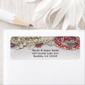 Étiquette Perles et bijoux d'amour de la Saint-Valentin roug (En situation)