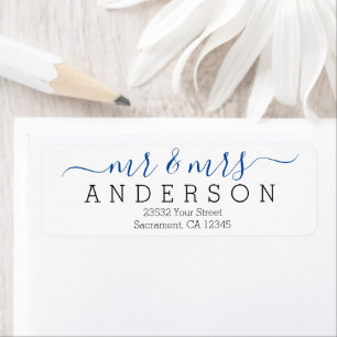 Étiquette Personalized Modern Mr and Mrs Family Name Return