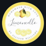 Étiquette personnalisée pour Limoncello fait maiso<br><div class="desc">Étiquette autocollante élégante et moderne de limoncello avec le texte limoncello, fait maison avec amour et votre nom en calligraphie script chic et typographie moderne sur un fond jaune vif illuminant avec une touche stylée de citron et de tranches de citron aquarelle jolie. Ajoutez simplement votre nom ou entreprise. Conçu...</div>