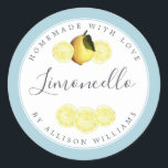 Étiquette personnalisée pour Limoncello fait maiso<br><div class="desc">Étiquette autocollante élégante et moderne de limoncello avec le texte limoncello, fait maison avec amour et votre nom en calligraphie script chic et typographie moderne sur un fond bleu pastel lumineux avec une touche stylisée de citron et de tranches de citron aquarelle jolie. Ajoutez simplement votre nom ou entreprise. Conçu...</div>