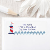 Étiquette Phare Avec Drapeau Rouge (En situation)