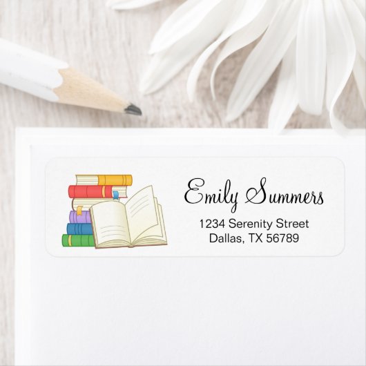 Étiquette Pile de livres et livre ouvert (En situation)