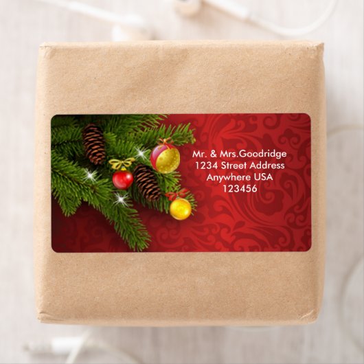 Étiquette Pin de Noël, cônes et baubles (En situation)