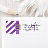 Étiquette Pinces violettes, Monogramme de ruban pour Mariage (En situation)