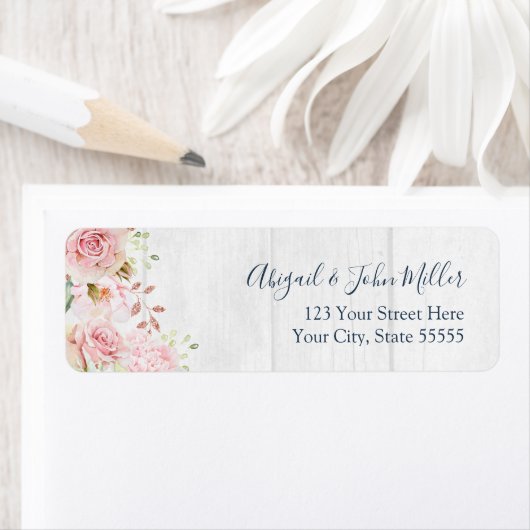 Étiquette Pink Floral Spring Wedding Return Address Labels (En situation)