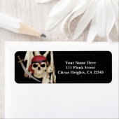 Étiquette Pirate Skull & Sword Black Party (En situation)