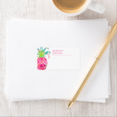 Étiquette PixDezines Aloha Ananas Rose+Aquarelle Florale (En situation)