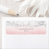 Étiquette PixDezines Blush Pink Snow Bokeh+Marble Date de sa (En situation)