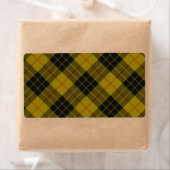 Étiquette Plaque noire jaune tartan MacLeod (En situation)