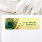 Étiquette Plumes Peacock Or Exotic Boho Chic Invitation (En situation)