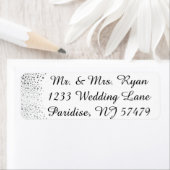 Étiquette Points Confetti Argent Élégants | Arrière - plan b (En situation)