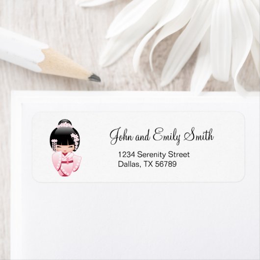 Étiquette Poupée blanche Kimono Kokeshi - mignonne Geisha Gi (En situation)