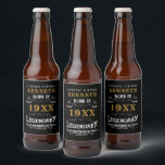 Étiquette Pour Bouteilles De Bière 40th Birthday Vintage Black Gold Ajouter un nom An<br><div class="desc">Pour ceux qui fêtent leur 40e anniversaire, nous avons le étiquette idéal de fête de la bière avec une sensation vintage. L'arrière - plan noir avec un design typographique vintage blanc et or est simple et élégant avec une touche rétro. Customisez facilement le texte de ce cadeau d'anniversaire en utilisant...</div>