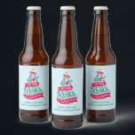 Étiquette Pour Bouteilles De Bière Joy to the World Christmas Citation Typographie<br><div class="desc">Étiquettes de bouteilles personnalisés avec une illustration ludique et fantastique. Design typographique en forme d'arbre de Noël avec quelques ornements de noël et une étoile au-dessus. A l'intérieur sont les mots : Joie au monde.</div>