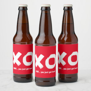 Étiquette Pour Bouteilles De Bière Kiss Hug Étiquette de bière rouge et blanche