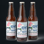 Étiquette Pour Bouteilles De Bière OY to the World ! Amusante fête pandémique<br><div class="desc">Ces amusants étiquettes de bouteilles de bière sont conçus spécialement pour les vacances pandémiques. Le design mignon présente la planète terre portant un masque et le chapeau de Père Noël avec la légende OY au monde, et une non-lecture : Envoi de joie de vacances malgré l'année. Approprié pour Noël ou...</div>
