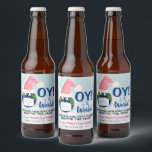 Étiquette Pour Bouteilles De Bière OY to the World ! Amusante fête pandémique<br><div class="desc">Ces amusants étiquettes de bouteilles de bière sont conçus spécialement pour les vacances pandémiques. Le design mignon présente la planète terre portant un masque et le chapeau de Père Noël avec la légende OY au monde, et une non-lecture : Envoi de joie de vacances malgré l'année. Approprié pour Noël ou...</div>