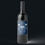 Étiquette Pour Bouteilles De Vin Amateurs de vin Drôle 2020 Covid Christmas Blue Wo<br><div class="desc">Amateurs de vin Funny 2020 Covid Christmas Blue Wood Wine Étiquette</div>
