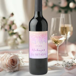 Étiquette Pour Bouteilles De Vin Anniversaire arc-en-ciel rose or parties scintilla<br><div class="desc">Pour une fête d'anniversaire de 21ème anniversaire (ou de n'importe quel âge) avec les filles. Un arrière - plan de couleur arc-en-ciel avec d'élégantes gouttes de fausse parties scintillant, la peinture goutte à goutte dans l'or violet, rose et rose. Texte : Le nom est écrit en violet avec un script...</div>