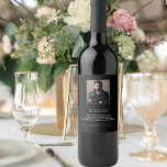 Étiquette Pour Bouteilles De Vin Birthday custom photo fun facts bio black guys man<br><div class="desc">Can be used on front on a bottle, but is ment for the back. Pour un jour de fête pour un homme. Personalize and add your own photo of the jubilant. Add your text, fun facts, biographiy about the birthday guy, and add your names. A classic black background and white...</div>