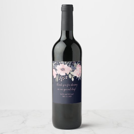 Étiquette Pour Bouteilles De Vin Blush Pink et Navy Carré Mariage | (Devant)