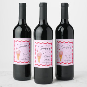 Étiquette Pour Bouteilles De Vin Elle a été scooped up rose et rouge Wavy Retro