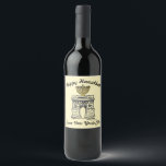 Étiquette Pour Bouteilles De Vin Hanoukka heureuse du Carré de NYC Menorah Washingt<br><div class="desc">Le design étiquette de bouteilles de vin présente une illustration originale du Washington Carré Arch de NYC, "habillé" pour Hanoukka avec une menorah en haut. Ne vois-tu pas ce que tu cherches ? Vous avez besoin d'aide pour la personnalisation ? Cliquez sur "Contacter ce designer" pour avoir quelque chose créé...</div>