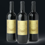 Étiquette Pour Bouteilles De Vin Mariage Peacock Abstrait Gold de luxe<br><div class="desc">Design élégant avec des Peacocks or arrière - plan et abstrait or pour un événement mariage spécial. Il donnera une touche unique à votre style mariage. Personnalisez avec vos propres informations. Matching Faire-part de mariage, Save the Date, RSVP, et plus encore, également disponible dans ma Collection de Mariages Peacock Abstrait...</div>
