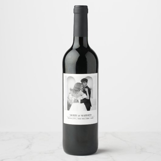Étiquette Pour Bouteilles De Vin Merry & Married - Personalized Newlywed Christmas (Devant)