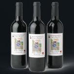 Étiquette Pour Bouteilles De Vin Monogramme Lecture Carte Mariage Photo Enregistrer<br><div class="desc">Célébrez dans le style avec ces mariage chic et très tendance,  à l'exception des étiquettes de la bouteille de date. Ce design est facile à personnaliser avec votre libellé d'événement spécial et vos invités seront ravis quand ils reçoivent ces fabuleux et uniques,  à l'exception des dates.</div>