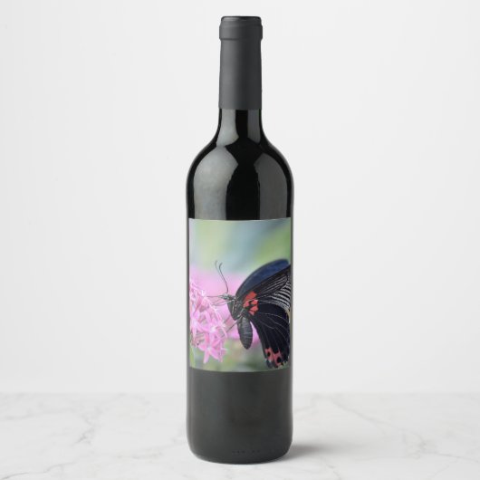 Étiquette Pour Bouteilles De Vin Papillon sur fleur (Devant)