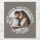 Étiquette Pour Bouteilles De Vin Photo de mariage nom personnalisé et année (Étiquettes simples)