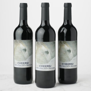 Étiquette Pour Bouteilles De Vin Photo d'un beau anniversaire de cheval blanc