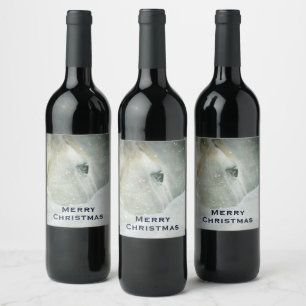 Étiquette Pour Bouteilles De Vin Photo d'un magnifique cheval blanc en hiver
