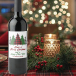 Étiquette Pour Bouteilles De Vin Rouge rustique Joyeux Noël Joyeux Nouvel An<br><div class="desc">Ce étiquette de vin de vacances rustique présente un plaid rouge branché et des arbres de Noël verts au-dessus de votre message Joyeux Noël et Bonne Année. Un look mignon et traditionnel qui est actuellement de nouveau dans le style, ces étiquettes festifs sont parfaits pour une famille qui aime un...</div>