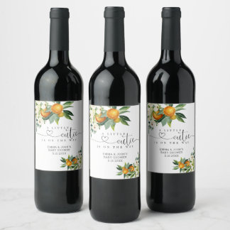 Étiquette Pour Bouteilles De Vin Une Petite Cutie Est Sur Le Chemin Du Étiquette De