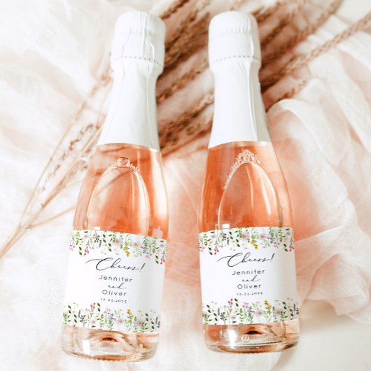 Étiquette Pour Bouteilles De Vin Wildflower elegant Classic Cheers Wedding