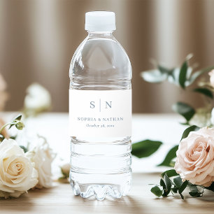 Étiquette Pour Bouteilles D'eau Blanc et bleu minimaliste et chic   Mariage monogr