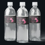 Étiquette Pour Bouteilles D'eau Chic 50th Birthday Pink Woman Dancer Nom personnel<br><div class="desc">Ces étiquettes amusants de bouteilles d'eau présentent une femme d'esprit libre qui danse, ses cheveux longs qui balancent, avec des cymbales dans les mains, recolorés dans les tons roses, à l'origine d'une lithographie vintage de Walter Crane intitulée "Dancing Nymph." "50 and Fabulous" est affiché en polices roses décoratives sur un...</div>