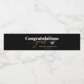 Étiquette Pour Bouteilles D'eau Félicitations Grad Black et Gold Script (Étiquettes simples)