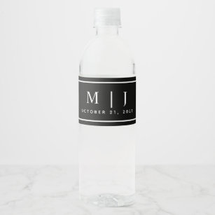 Étiquette Pour Bouteilles D'eau Mariage minimaliste de monogramme noir et blanc