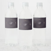 Étiquette Pour Bouteilles D'eau Monogramme calligraphié violet déco or classique (Bouteilles)