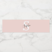 Étiquette Pour Bouteilles D'eau Nom personnalisé moderne Monogram Pastel Rose (Étiquettes simples)