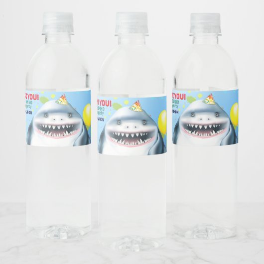 Étiquette Pour Bouteilles D'eau Thème de requin Anniversaire de enfant Fintastic (Bouteilles)