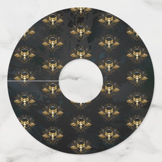 Étiquette Pour Verre De Vin Crâne d'oiseaux dorés sur arrière - plan noir (Devant)