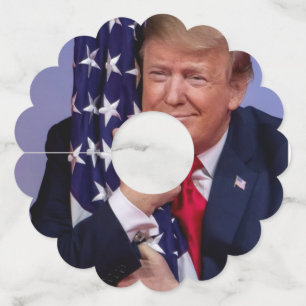 Étiquette Pour Verre De Vin Le président Trump accablé le drapeau