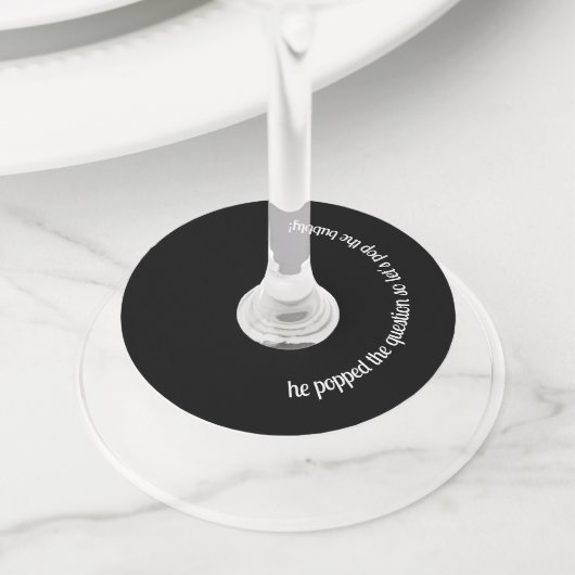 Étiquette Pour Verre De Vin Soirée d'engagement de mariage personnalisée (De près)