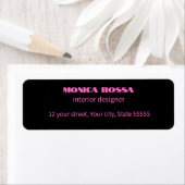 Étiquette Professionnel Simple Moderne Neon Rose Noir (En situation)