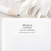 Étiquette Professionnel Unique Classique Simple Noir & Blanc (En situation)